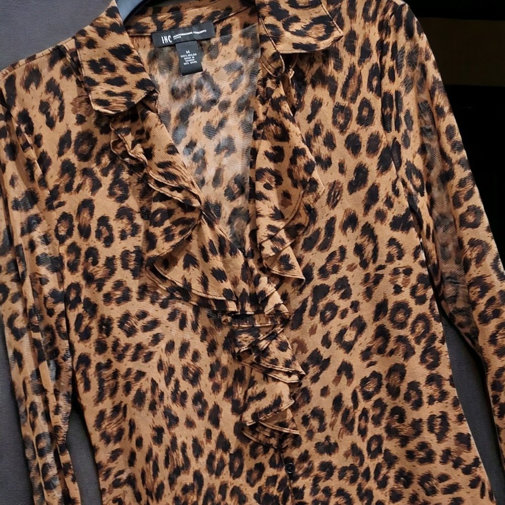 INC ANIMAL/CHEETAH PRINT BLOUSE SZ MP